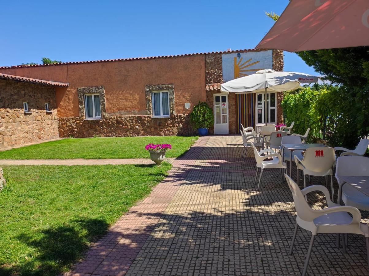 Albergue Santa Ana San Martín del Camino Eksteriør bilde